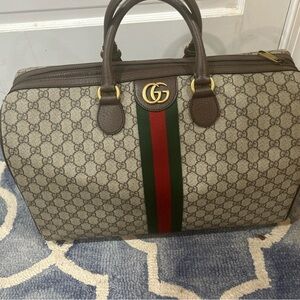 Gucci medium savoy duffel